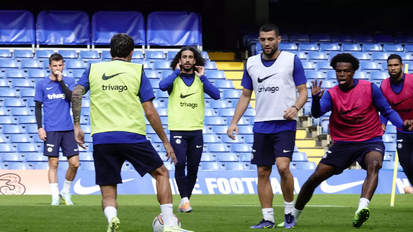 Chelsea Football Club first team players train under watchful eye of manager Thomas Tuchel at their home ground. (Alamy)