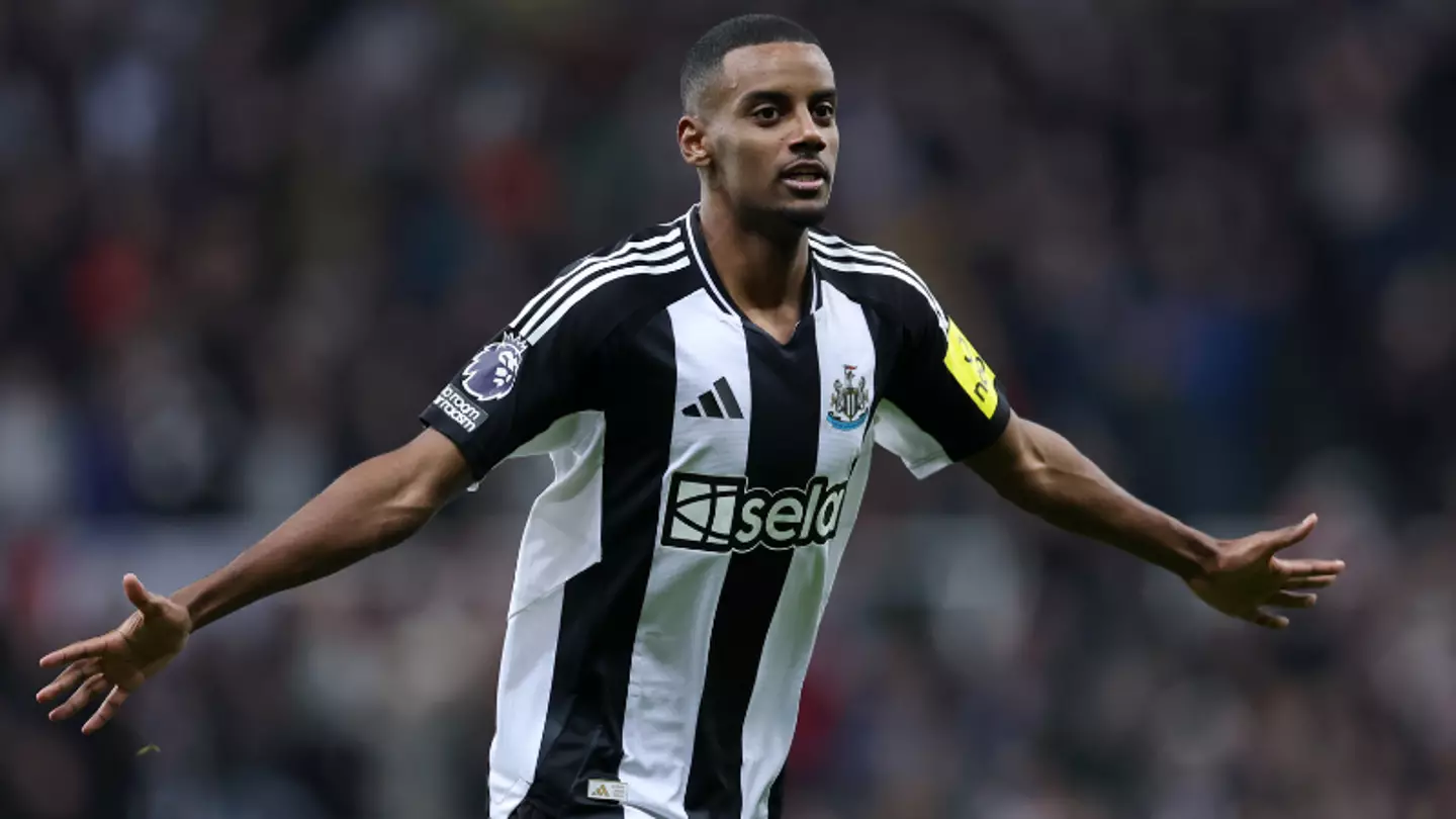 Newcastle 'source' drops Alexander Isak bombshell as Liverpool told asking price to secure dream transfer