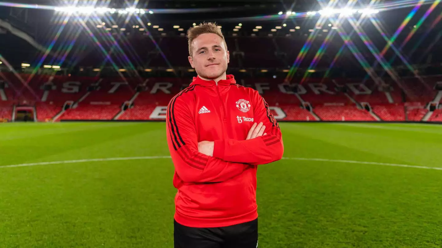 Suddenly Retired Manchester United Youth Player Reveals Which Players Have Supported Him