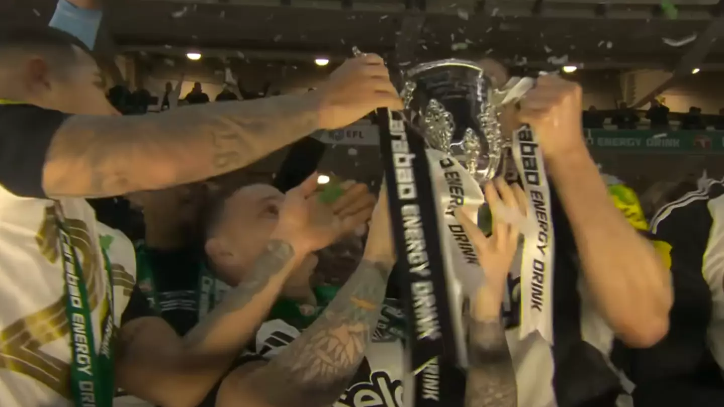 Newcastle fans in hysterics after seeing who got to lift the Carabao Cup before most of their players