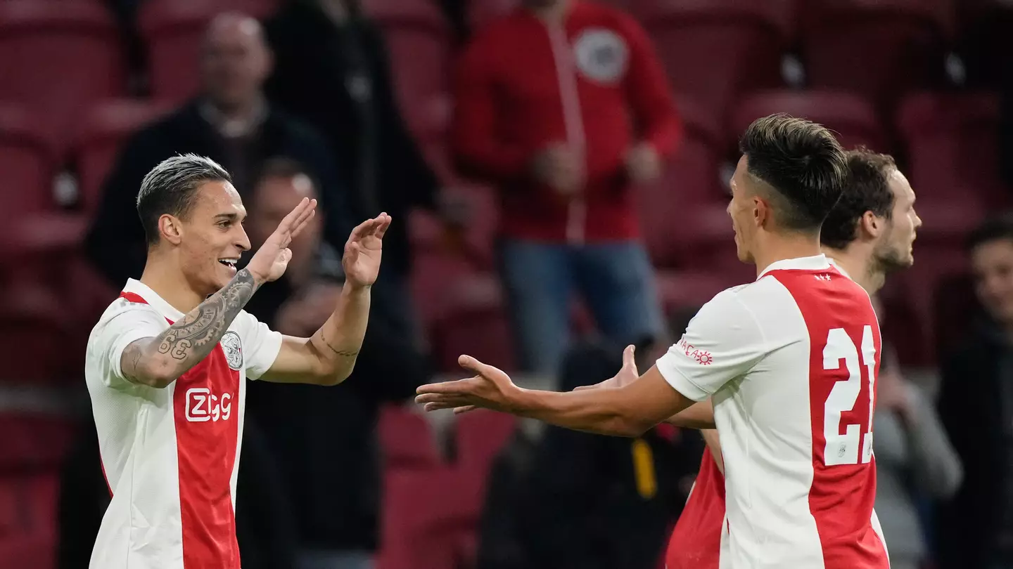 Manchester United MUST Choose Between 2 Of Erik Ten Hag's Former Ajax Stars