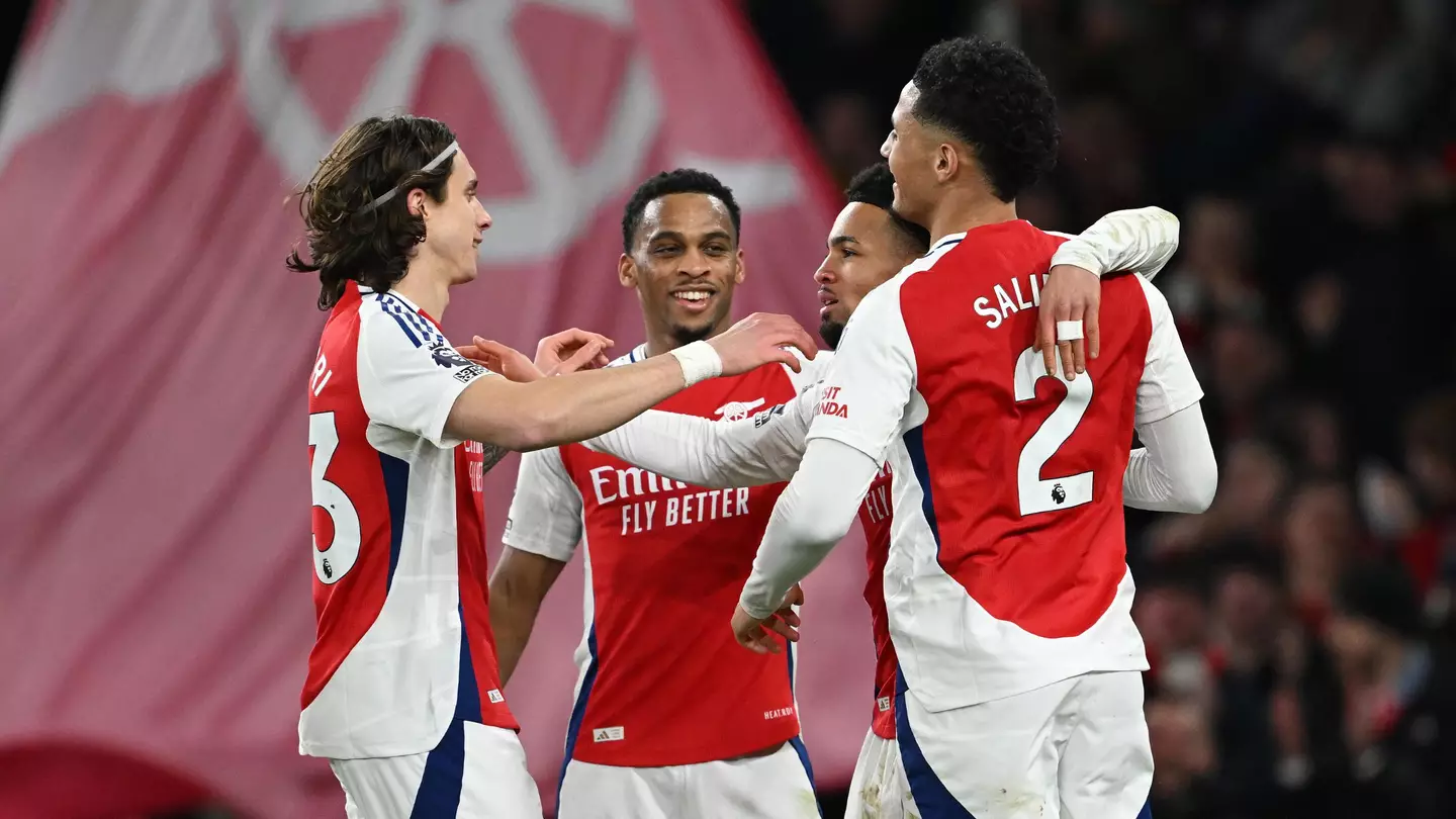 Arsenal player 'agrees deal to leave the club' with hours to go on deadline day