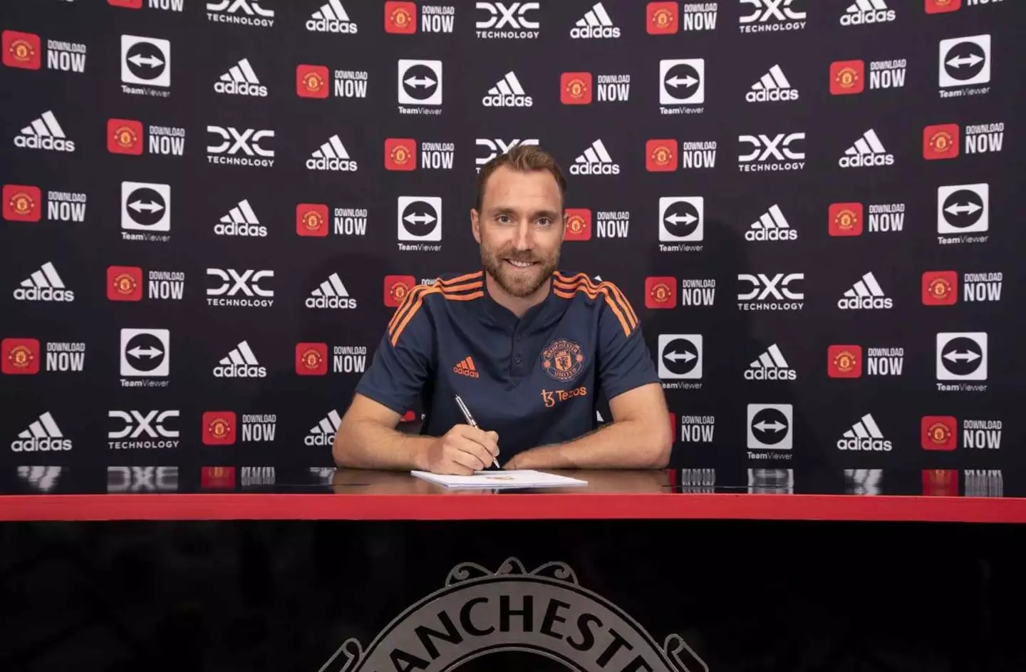 Christian Eriksen has signed a three-year contract with Manchester United. (Man Utd)