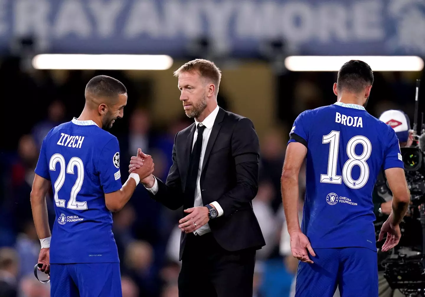 Graham Potter with Hakim Ziyech after his first game in charge of Chelsea. (Alamy)