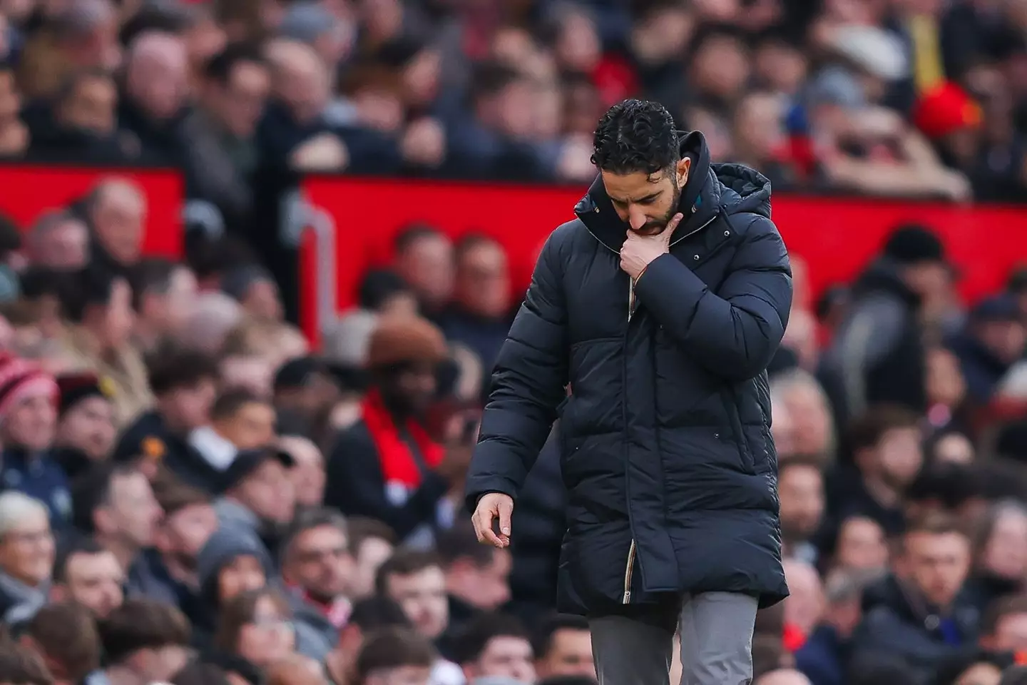 Ruben Amorim cuts a dejected figure during Manchester United vs. Fulham. Image: Getty