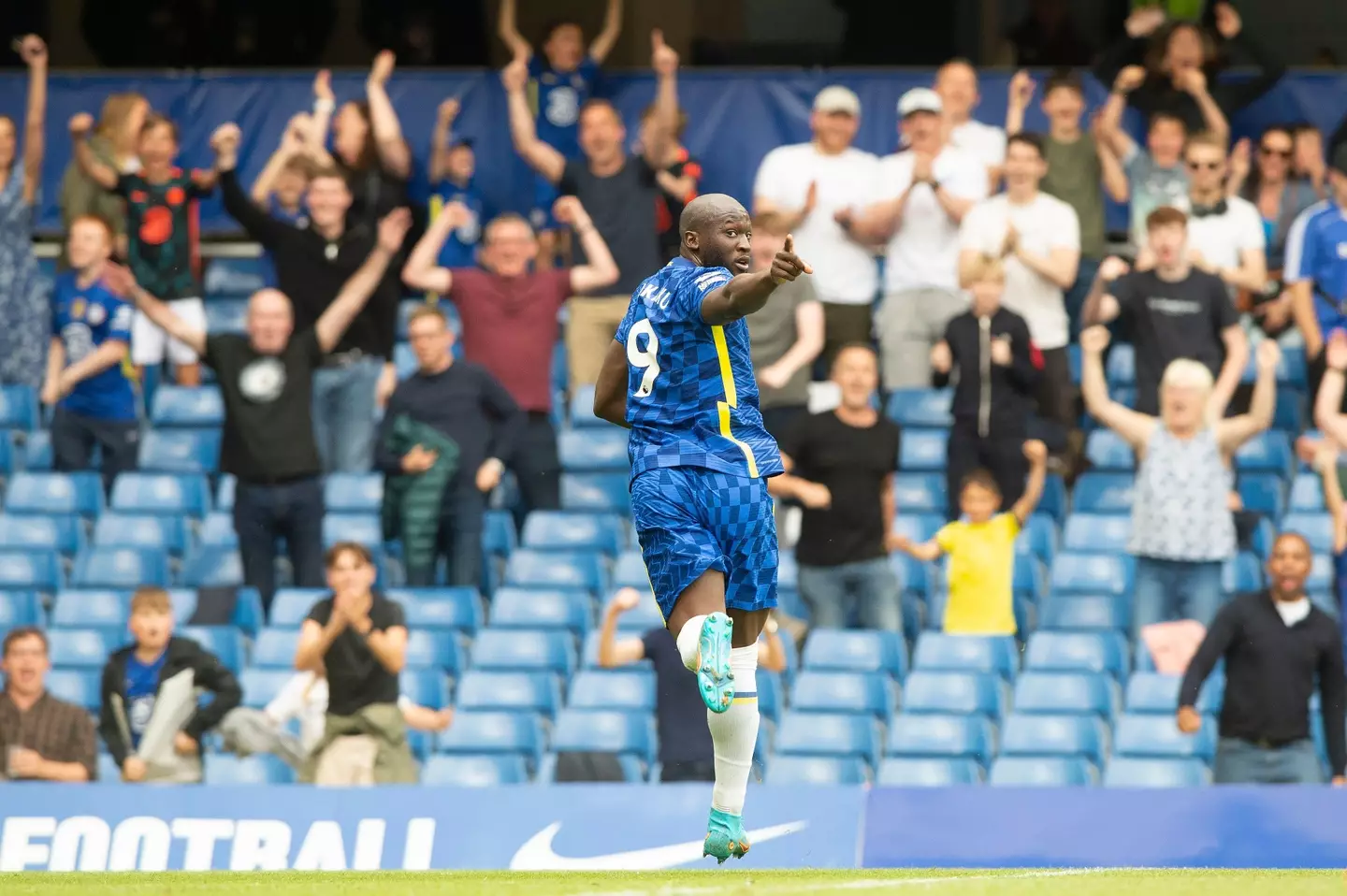 Lukaku celebrates ending his barren spell. Image: PA Images