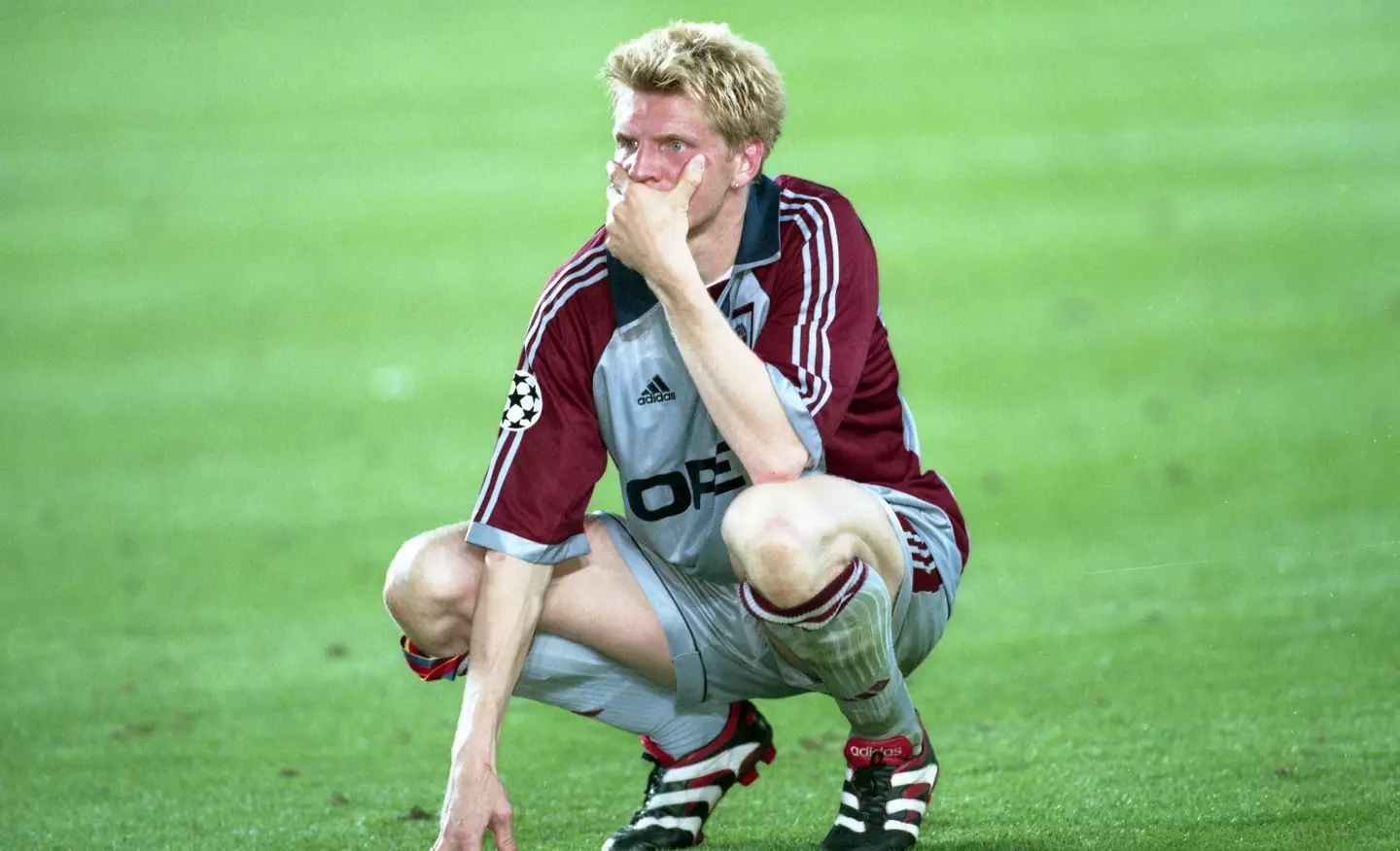 Stefan Effenberg in despair as Manchester United win the 1999 Champions League |