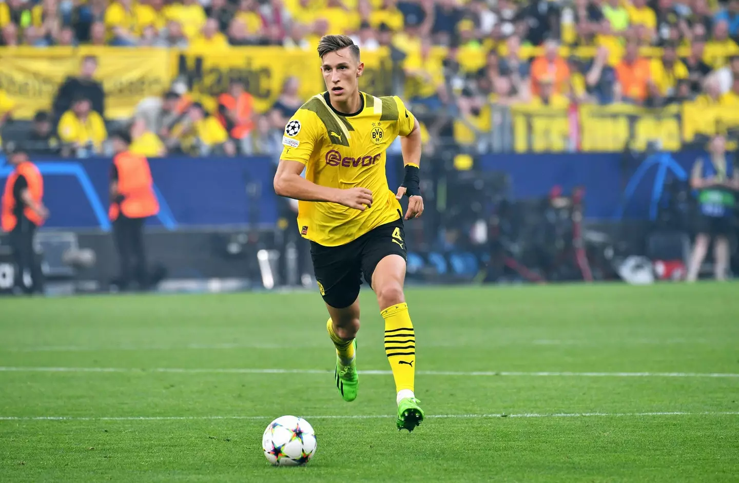 Borussia Dortmund defender Nico Schlotterbeck (Powerpics / Alamy)