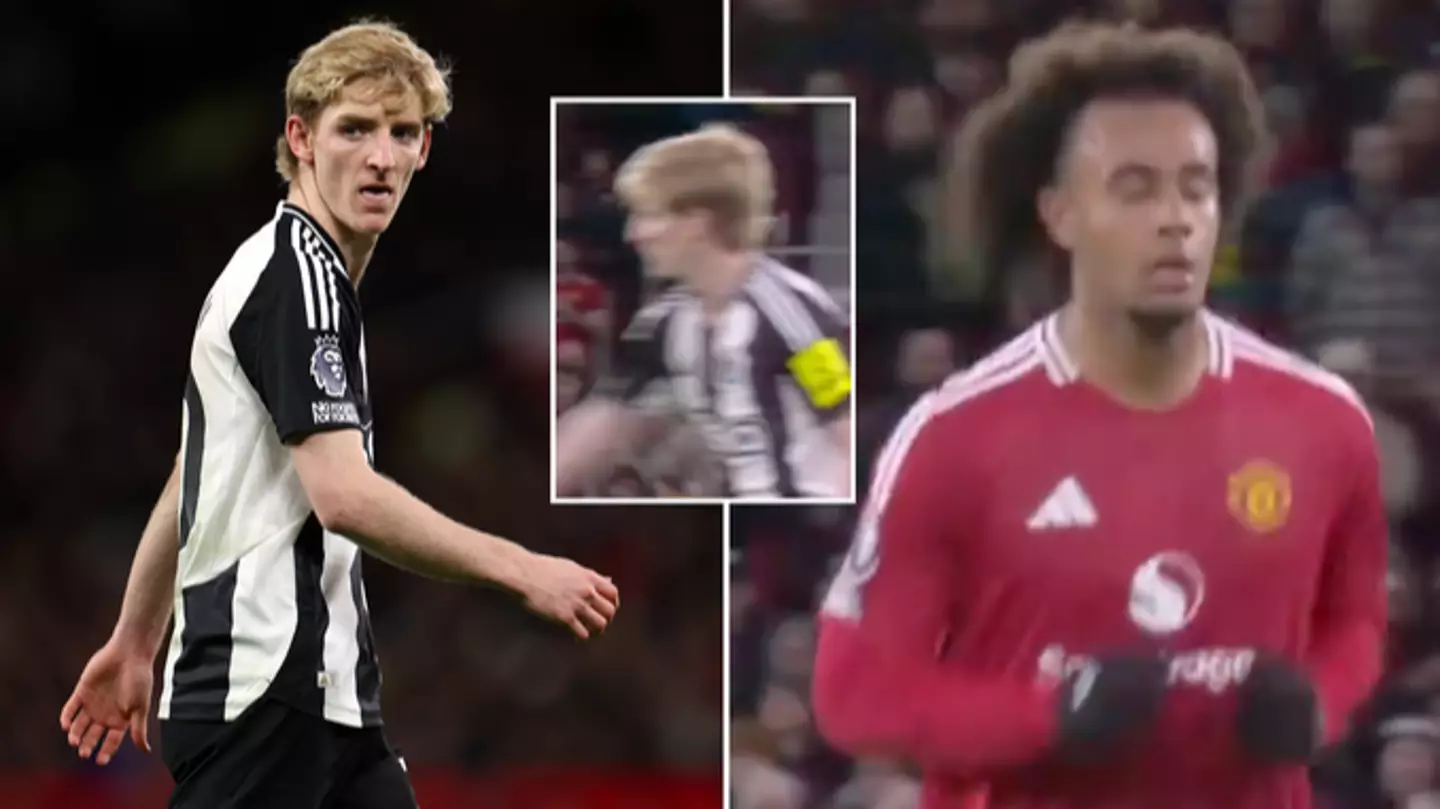 Man Utd fans spot what Anthony Gordon did after Old Trafford crowd cheered Joshua Zirkzee being substituted