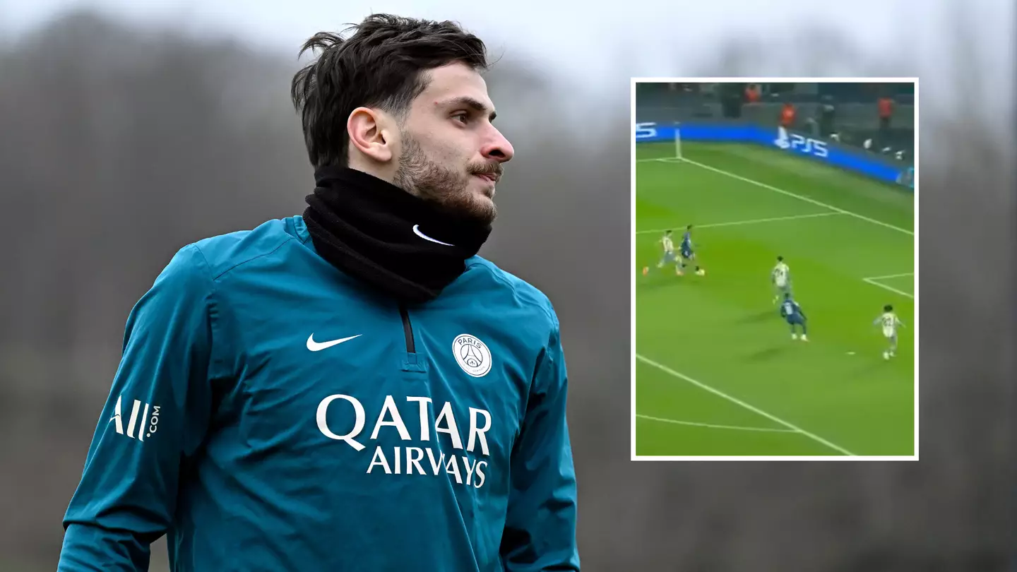 PSG new boy Khvicha Kvaratskhelia was a big talking point during Man City game and fans were making the same point