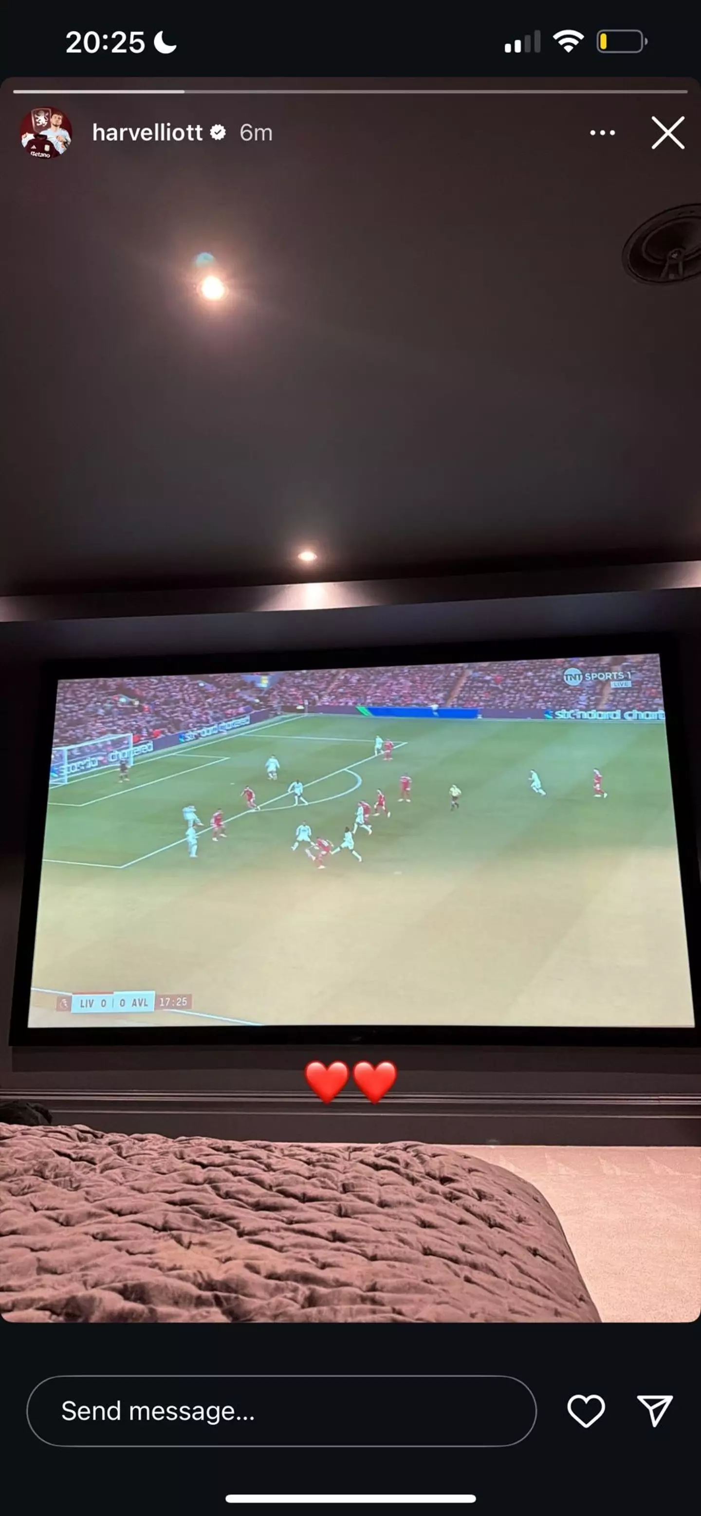 Image: Instagram/@harvelliott