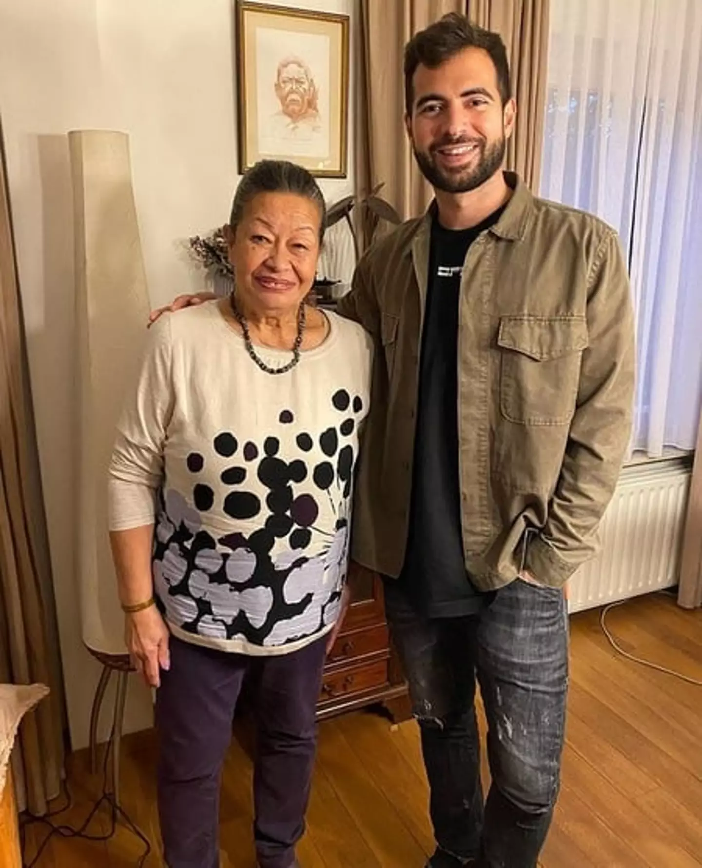 Jordi with his grandmother, Isje. Image credit: Instagram/jordiamat5