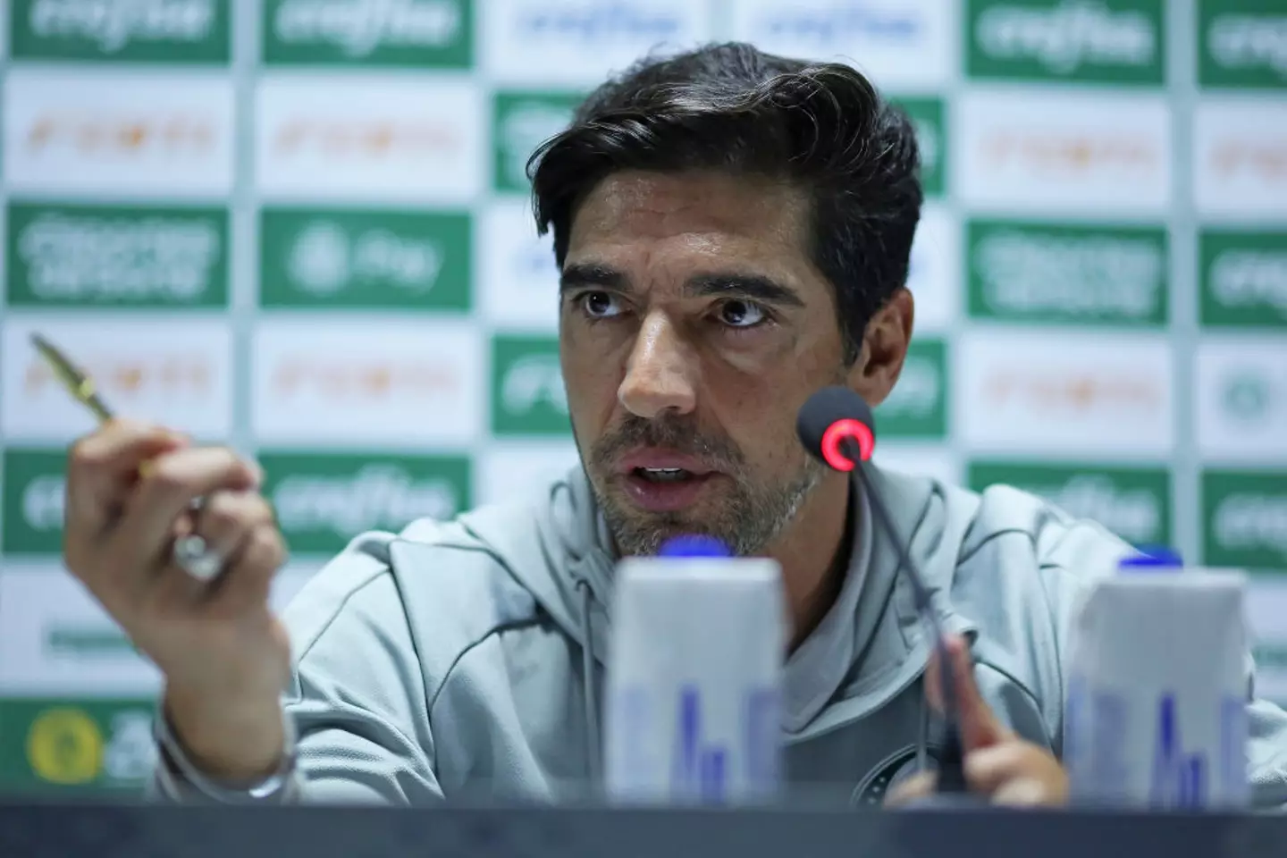 Abel Ferreira hit out at Jurgen Klopp in his most recent press conference. (Image: Getty)