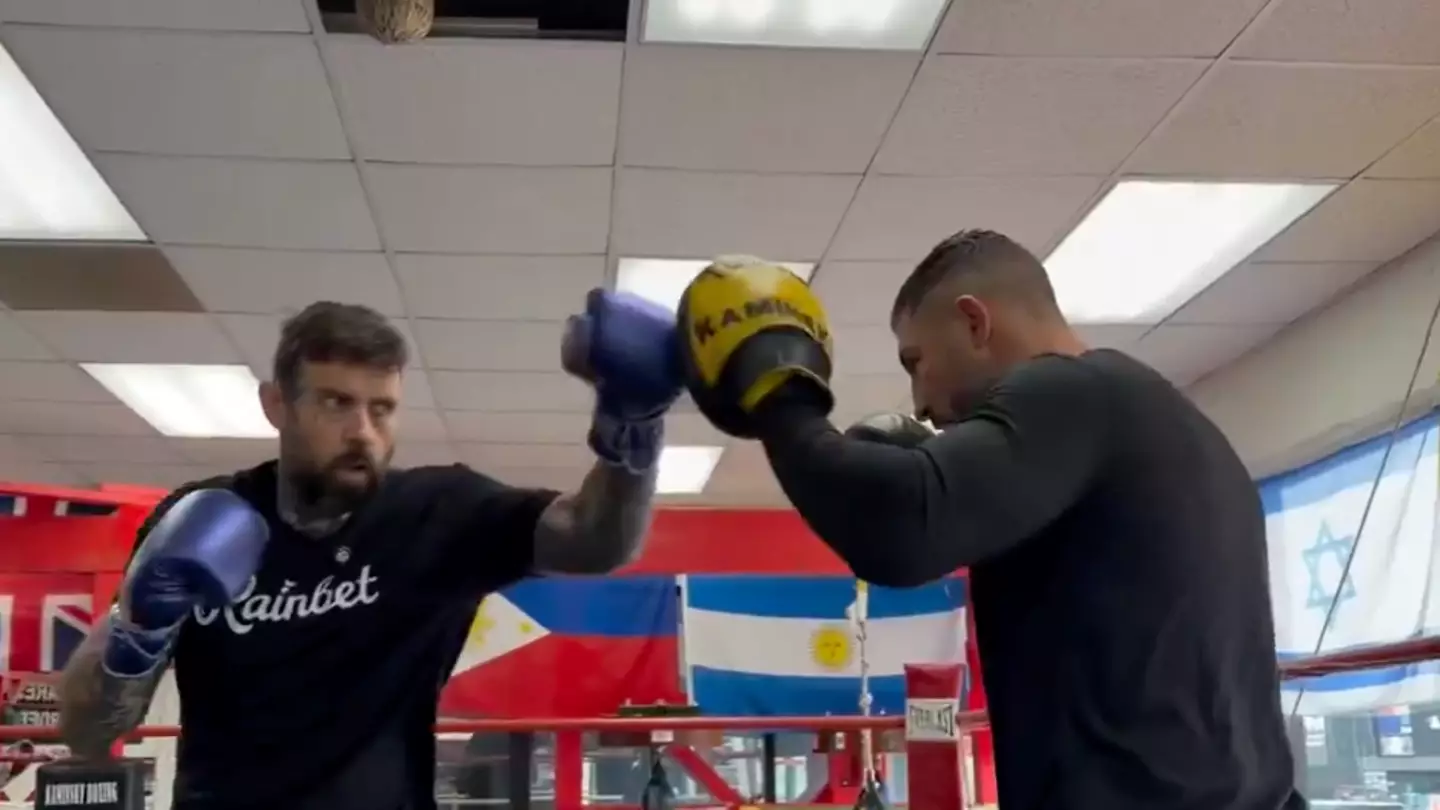 Instagram/elieseckbach