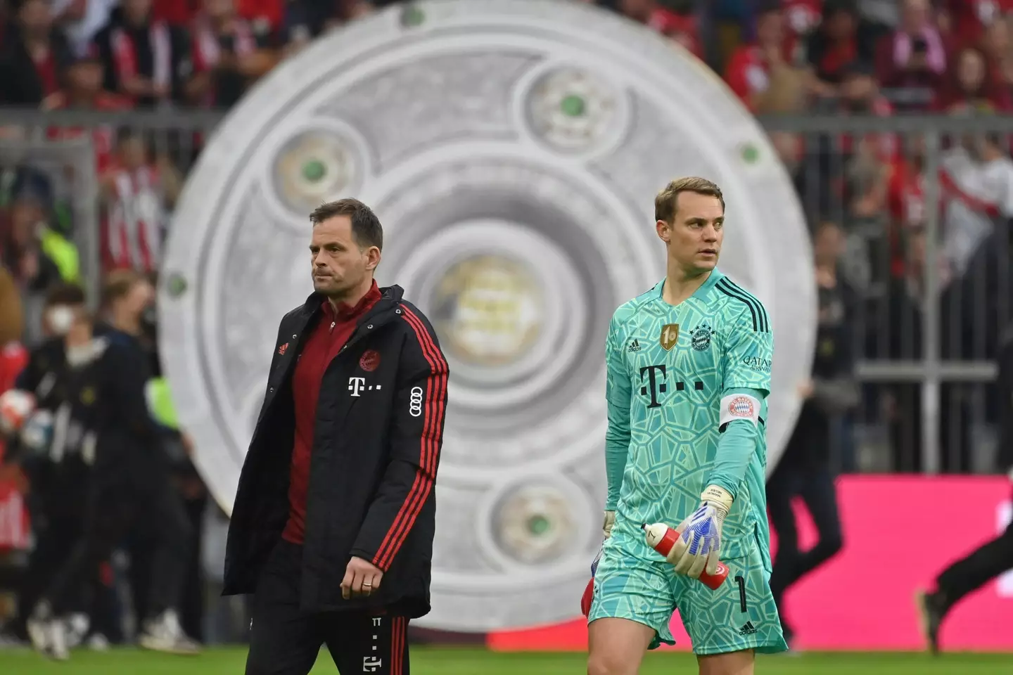 Manuel Neuer with Toni Tapalovic from last season. Image: Alamy