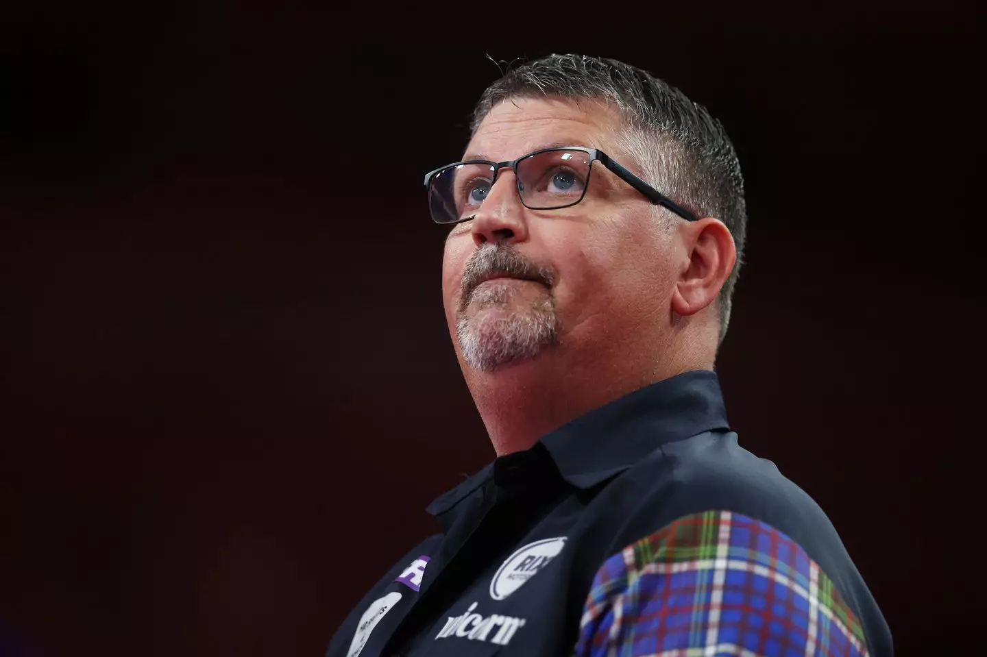 Anderson did not shake hands with Raymond van Barneveld. Image: Getty