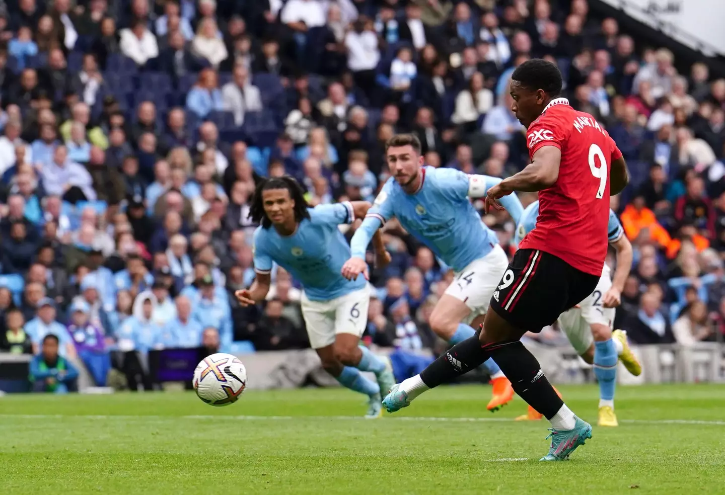 Anthony Martial scores a penalty against Manchester City. (Alamy)
