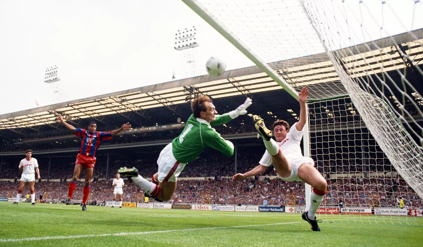 Jim Leighton was dropped by Sir Alex Ferguson for the 1990 FA Cup final replay. Image: Getty