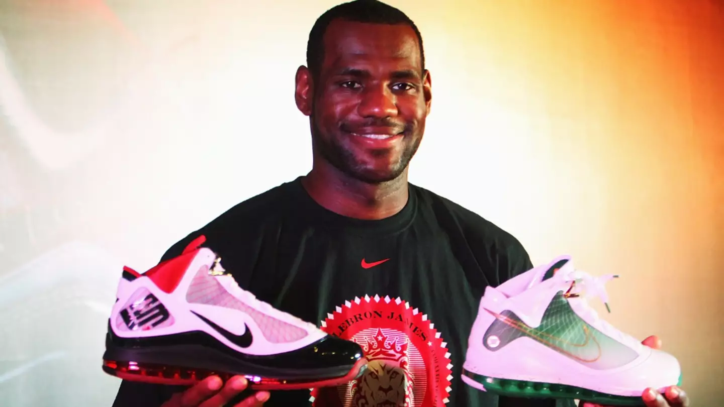 How LeBron James spent his very first paycheck from Nike is guaranteed to surprise NBA fans
