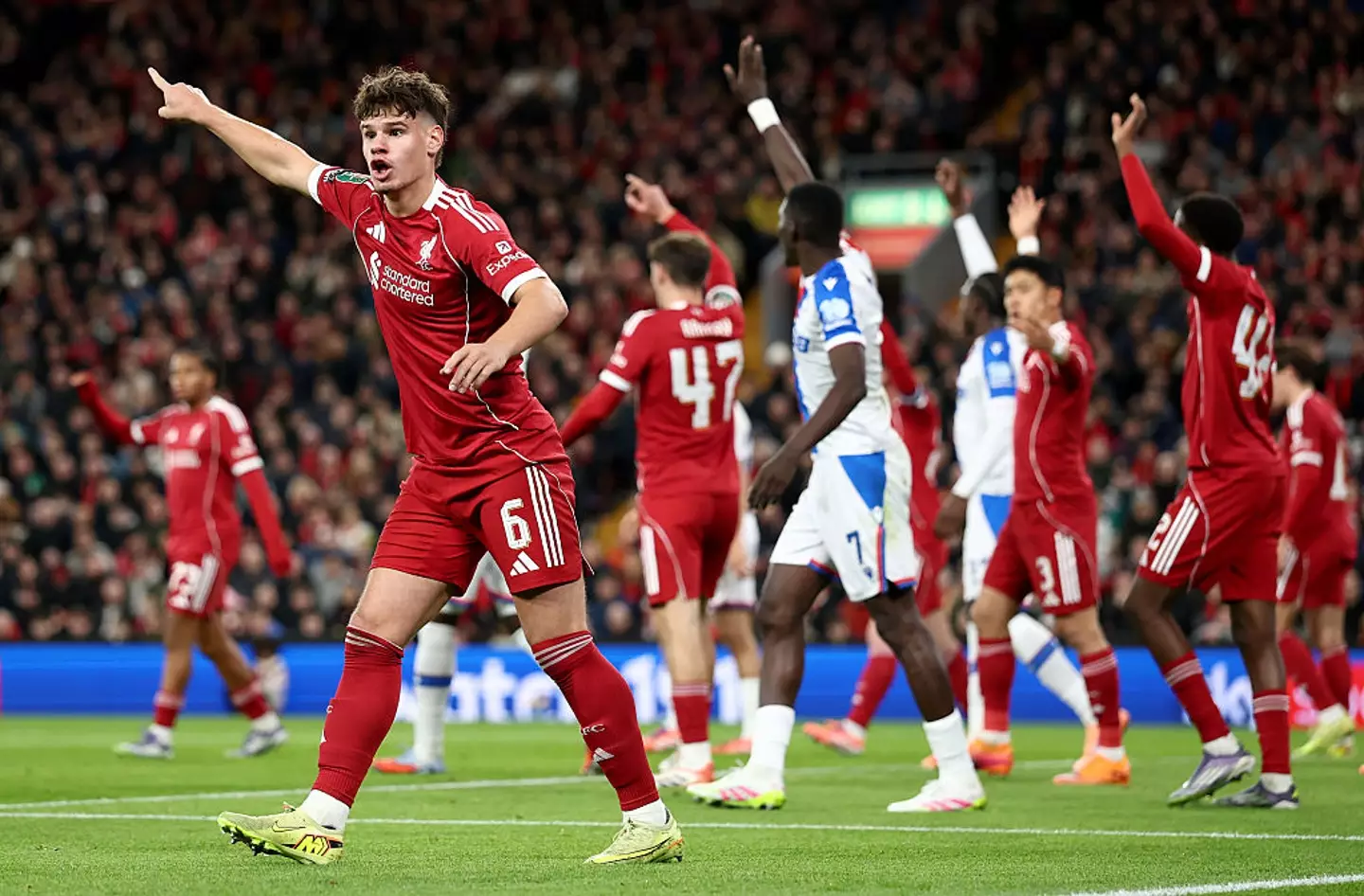 Arne Slot made ten changes (Credit:Getty)