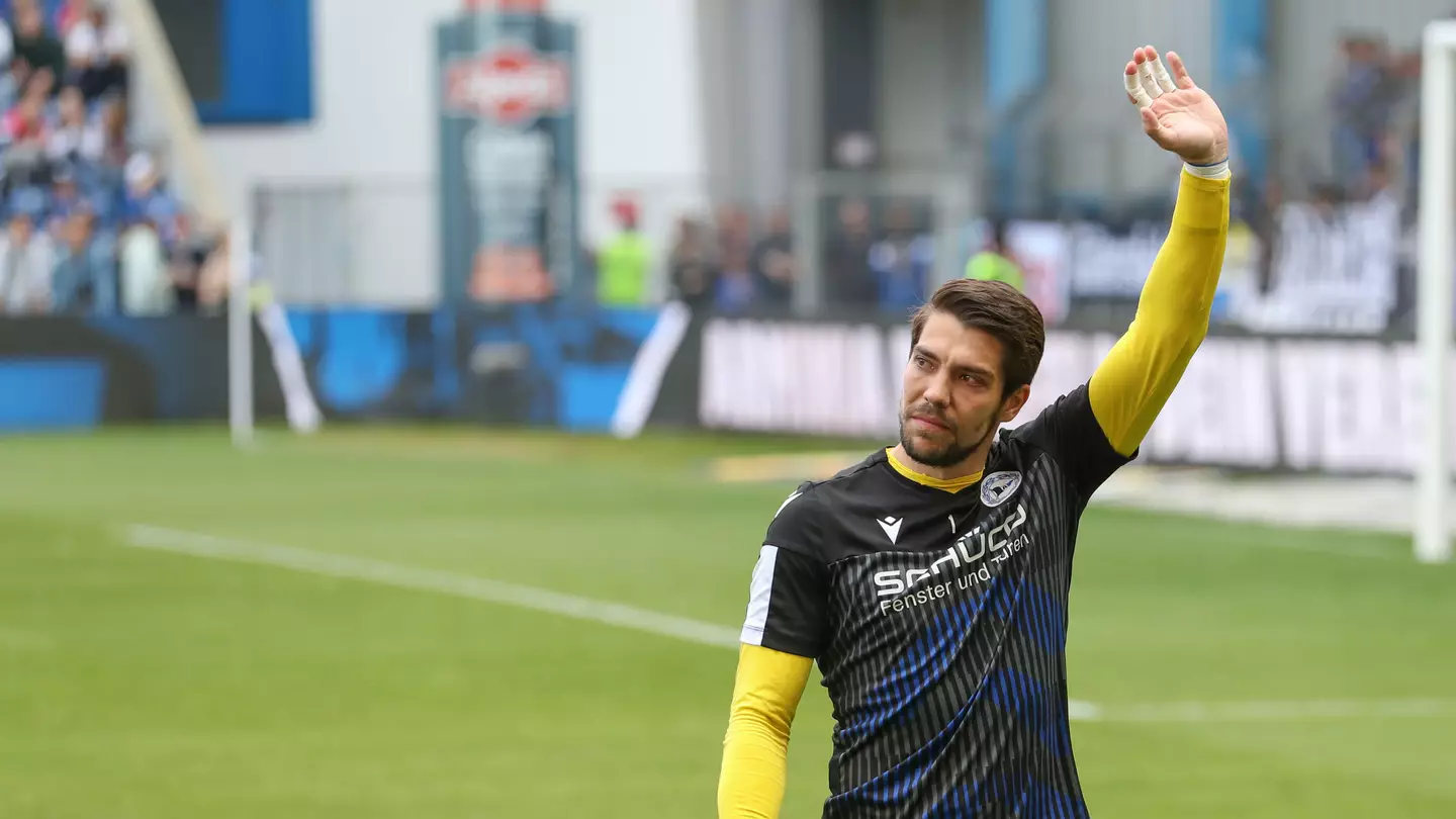 Stefan Ortega in action for Arminia Bielefeld.