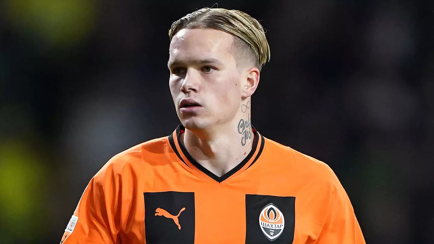 Club official confirms Manchester City and Arsenal interest in €100M forward