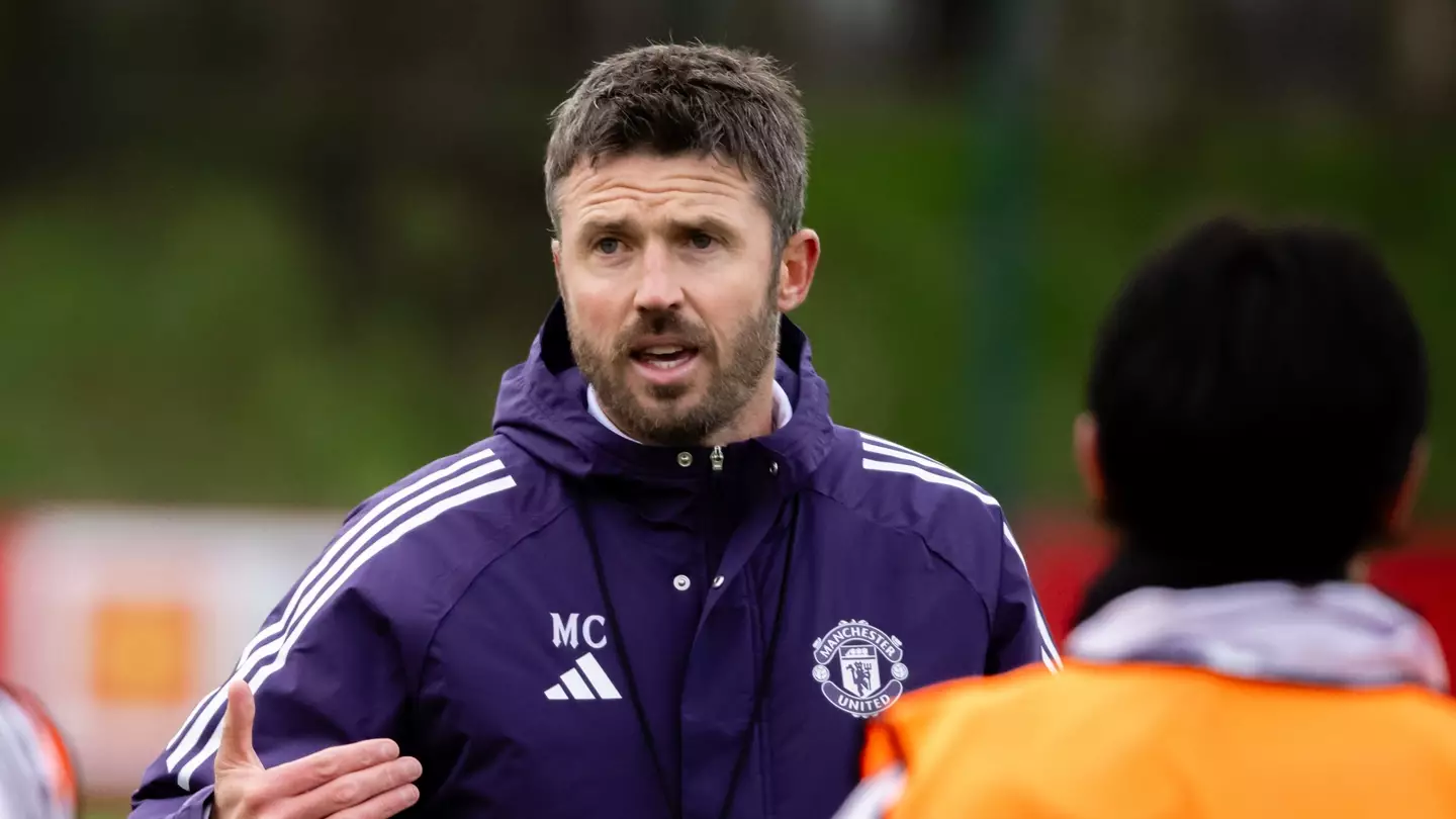 Man Utd Open Talks To Sign 'Secret' Midfielder in Surprise January Transfer