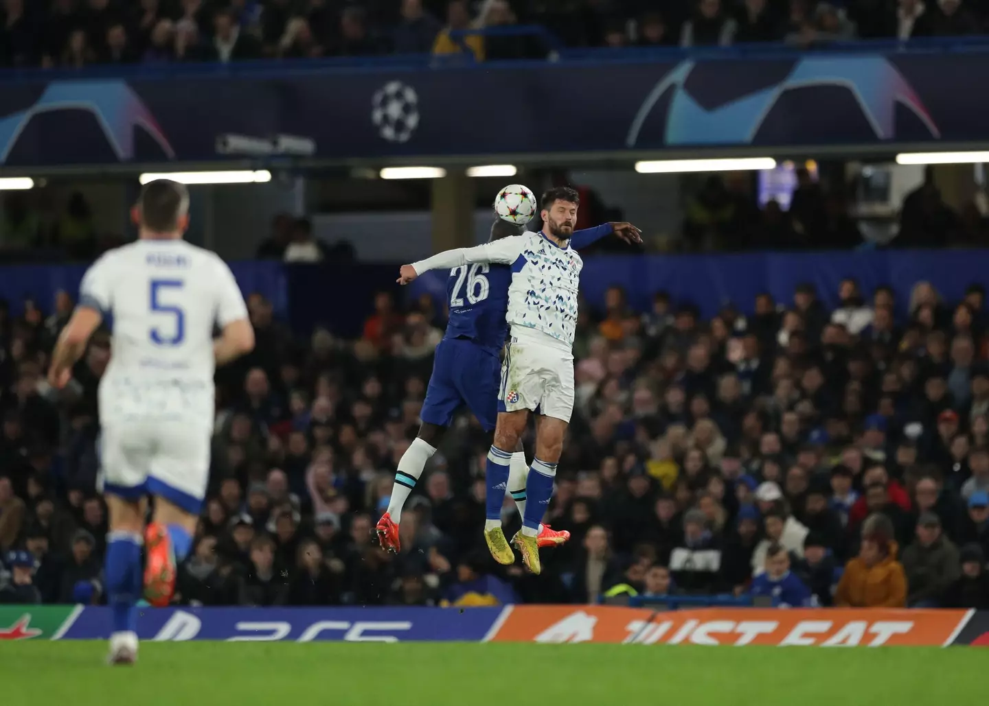 Kalidou Koulibaly rises highest in a battle with goalscorer Bruno Petkovic (Action Plus Sports Images / Alamy Stock Photo)