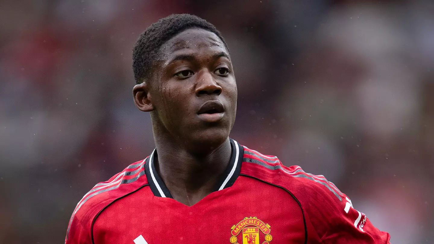 Kobbie Mainoo Targeted by Premier League Rivals as Dressing Room Feelings Revealed