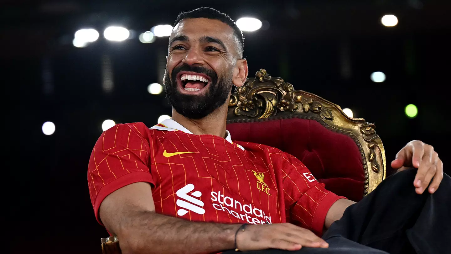 Liverpool fans spot what Trent Alexander-Arnold did immediately after Mo Salah's new contract was confirmed