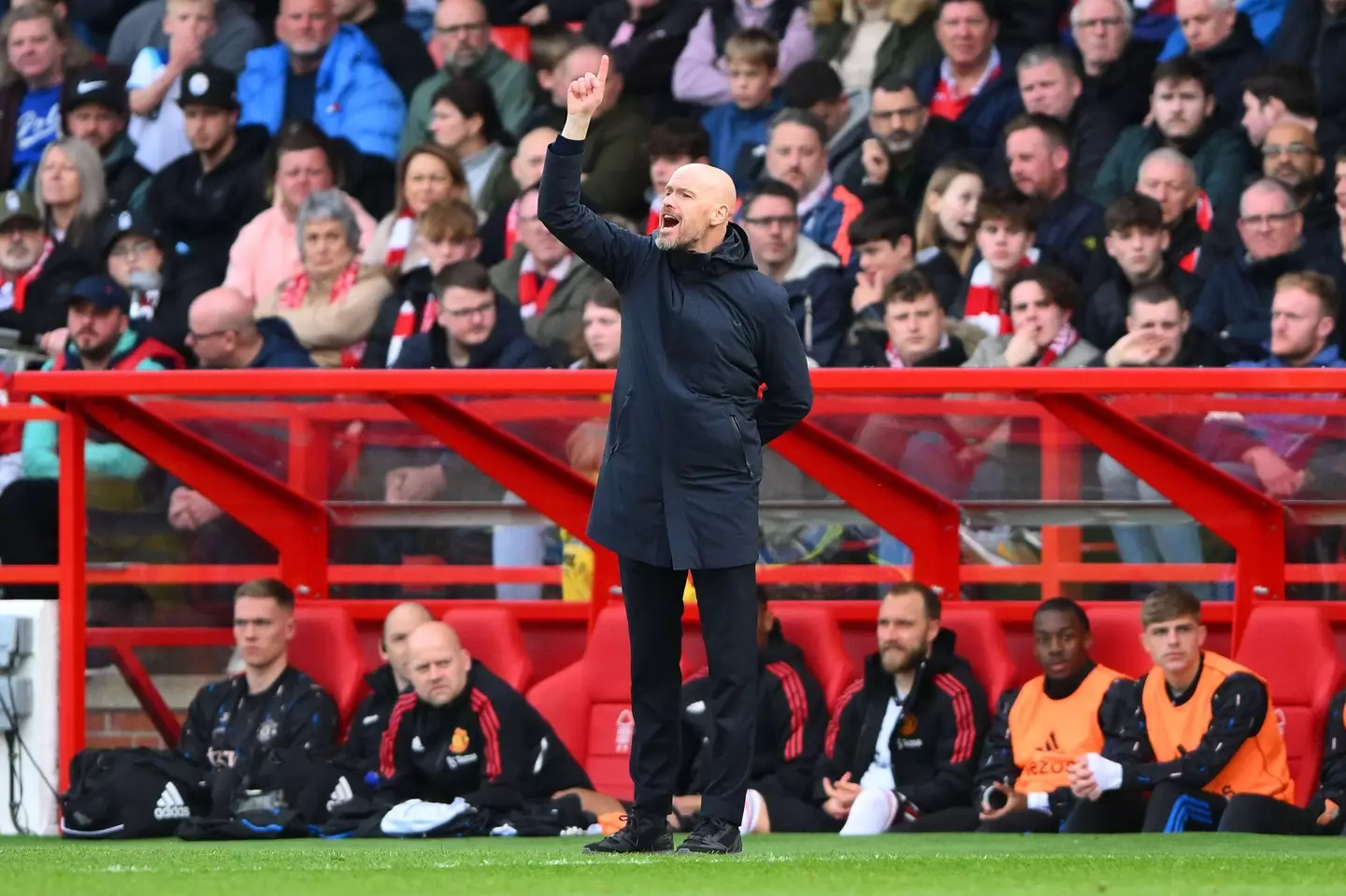 Erik ten Hag on the touchline during Nottingham Forest vs. Manchester United. Image: Alamy