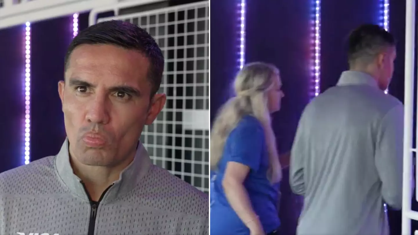 Tim Cahill awkwardly walks out of interview after question about Qatar's human rights violations