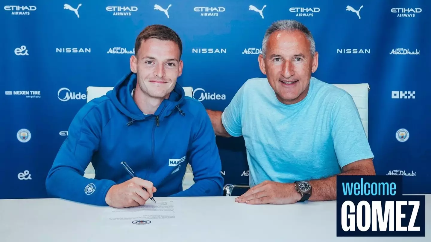 Sergio Gomez signs for Manchester City (Image: Manchester City/ManCity.com)