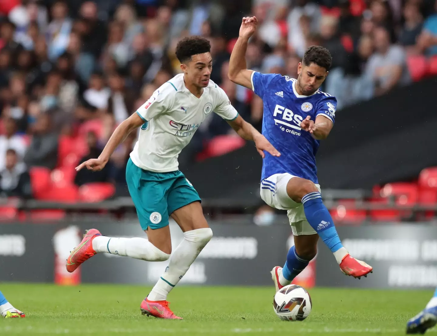 Sam Edozie started the 2021 Community Shield (REUTERS / Alamy)