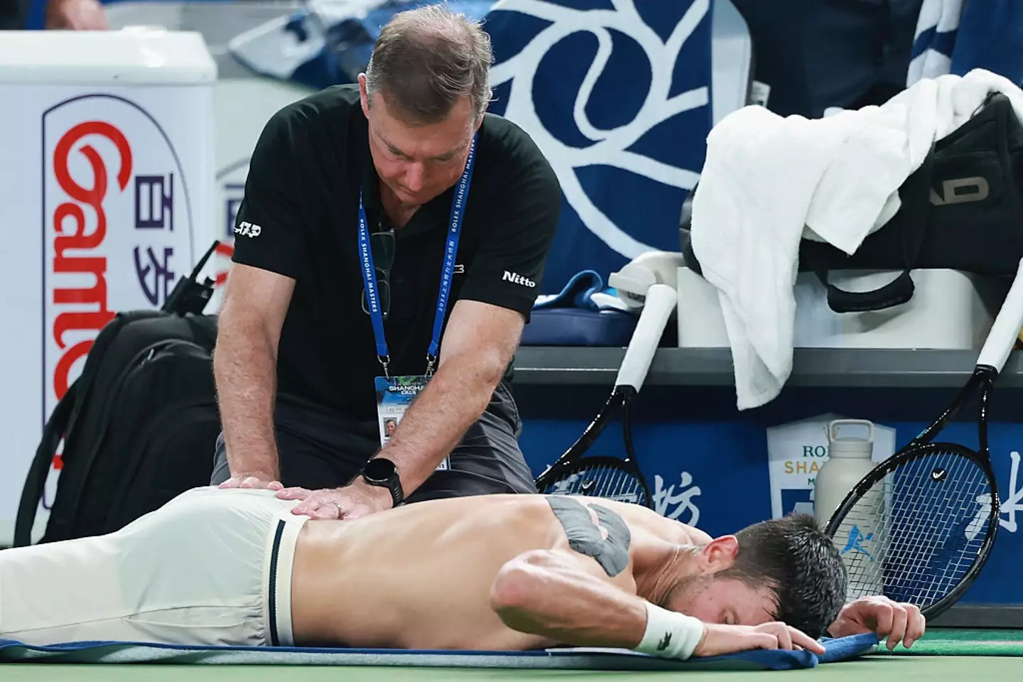 Djokovic received medical treatment during his match against Valentin Vacherot. (Image: Lintao Zhang/Getty Images)