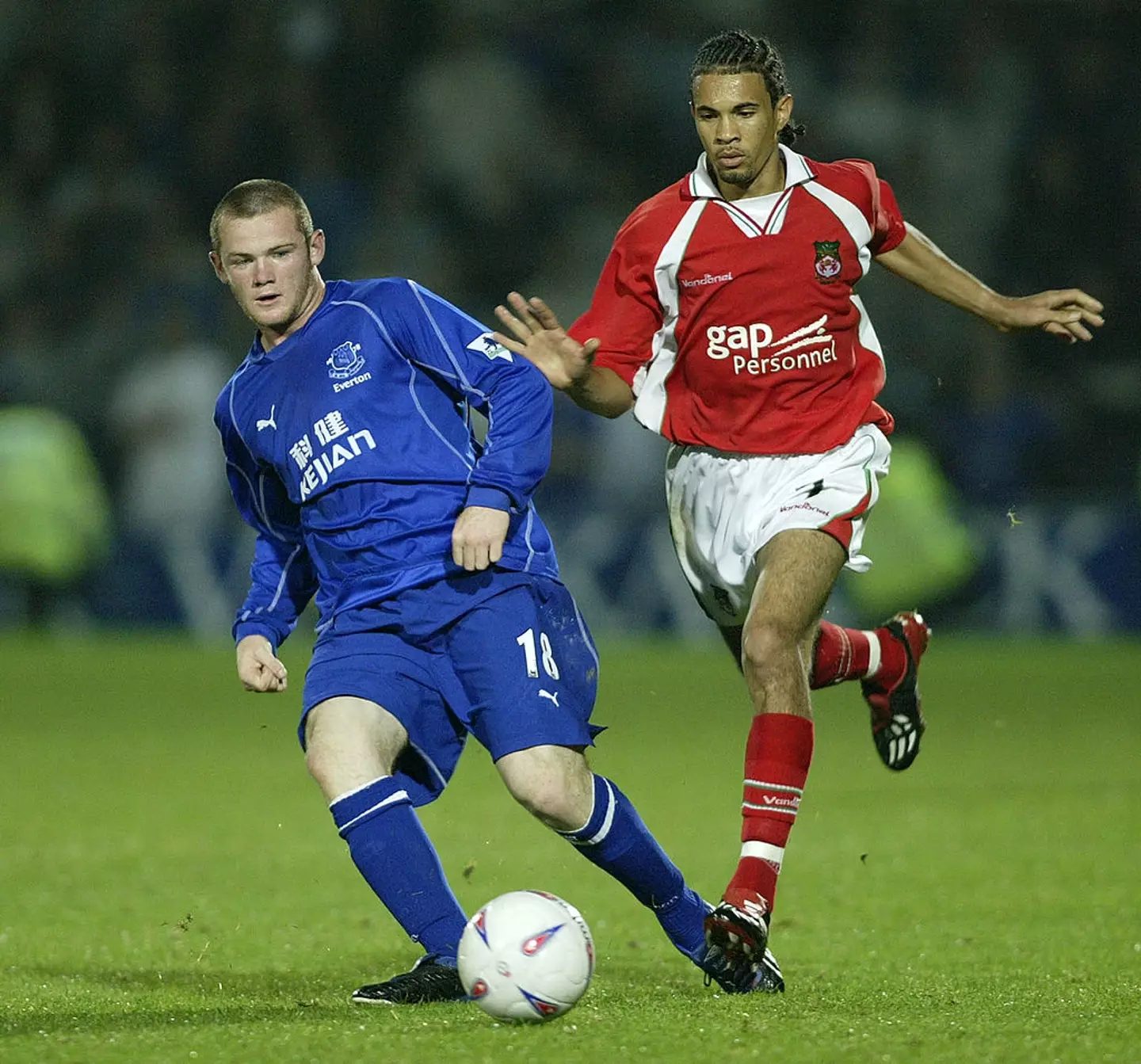 Wayne Rooney in action for Everton in 2002 (Credit:Getty)