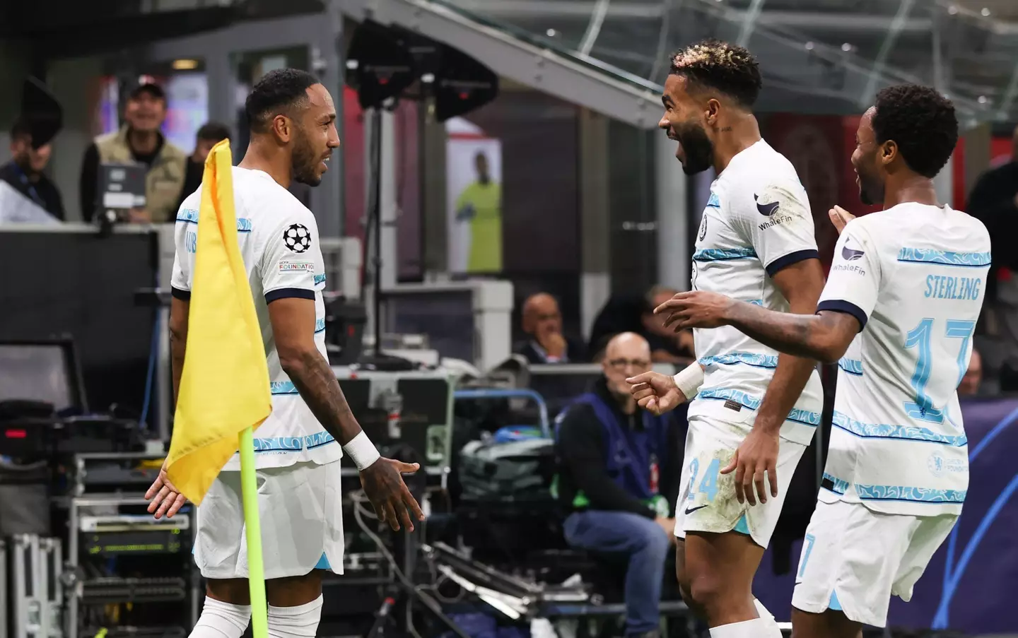 Pierre-Emerick Aubameyang celebrates his goal against AC Milan at the San Siro with Reece James and Raheem Sterling. (Alamy)