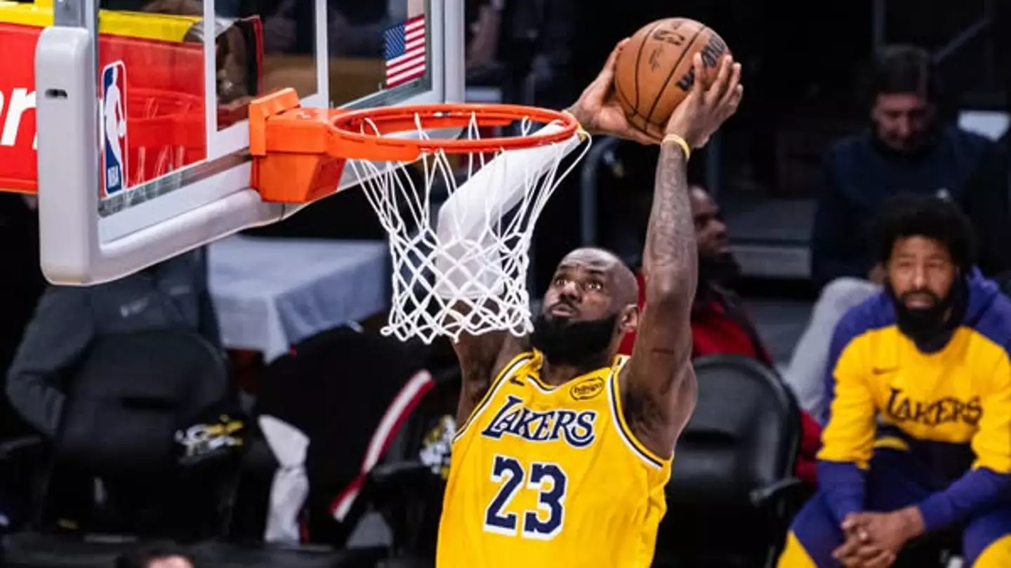 LeBron James issued brutal retirement warning by NBA star
