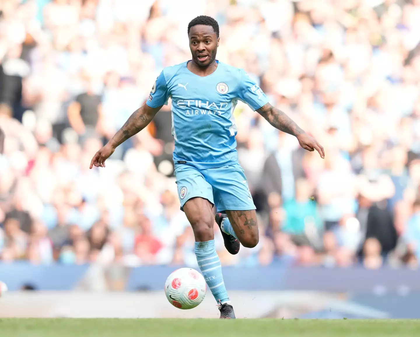 Raheem Sterling on the ball for Manchester City against Newcastle United (Alamy)