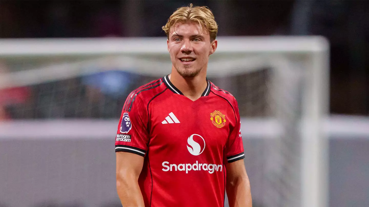 Rasmus Hojlund agrees to unexpected Napoli contract clause after agreeing to leave Man Utd