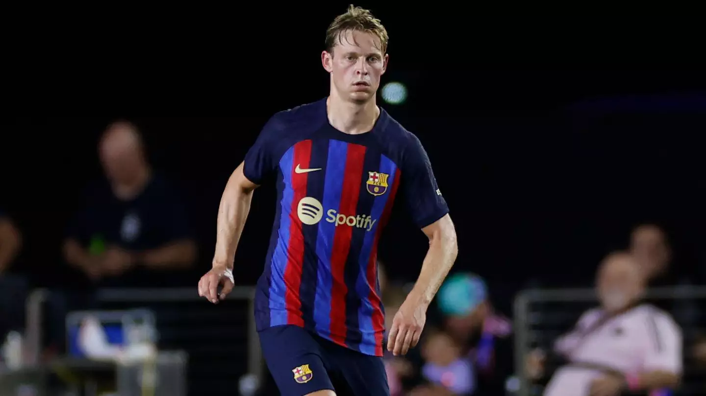 Frenkie de Jong in Barcelona action. (Alamy)