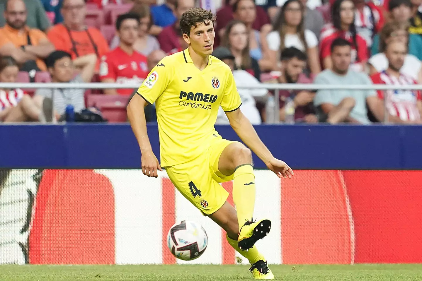 Pau Torres for Villarreal. (Alamy)