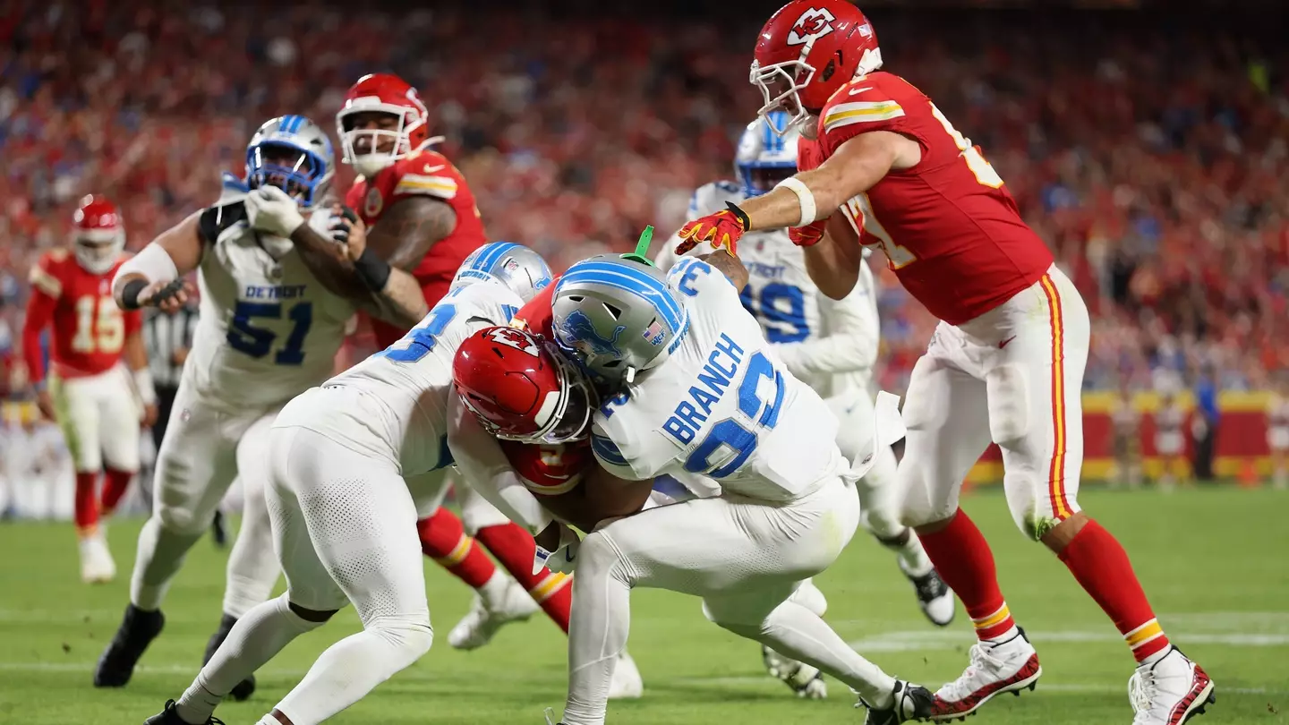 How Long Detroit Lions Star Will Be Banned for after Punching Chiefs Player in Face