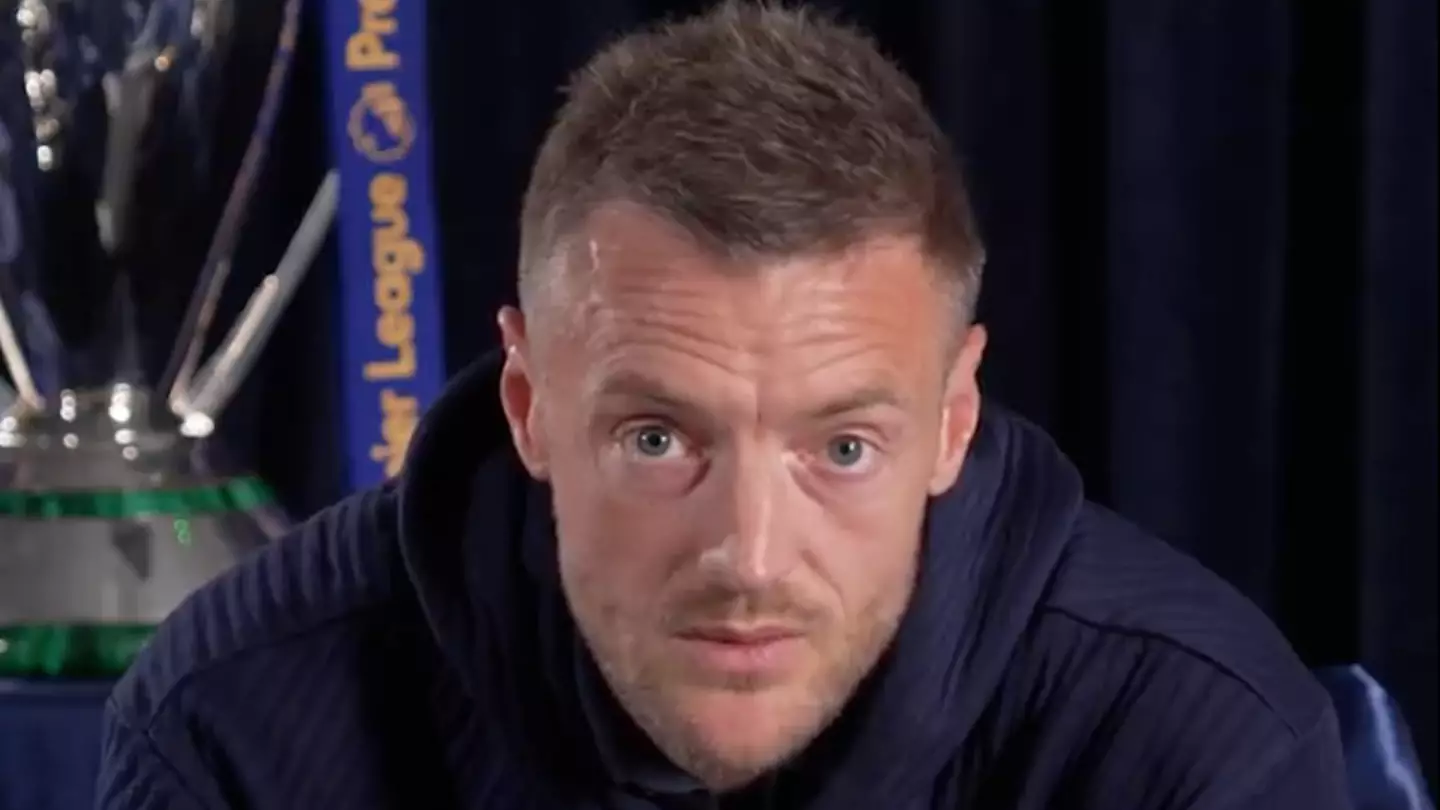Jamie Vardy announces Leicester departure with striker set to receive 'lucrative offer' from foreign club