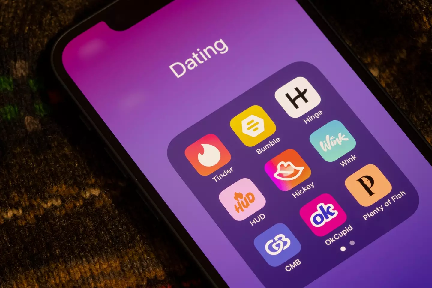 Various dating apps, including Tinder, Bumble, and Hinge (Getty Images)
