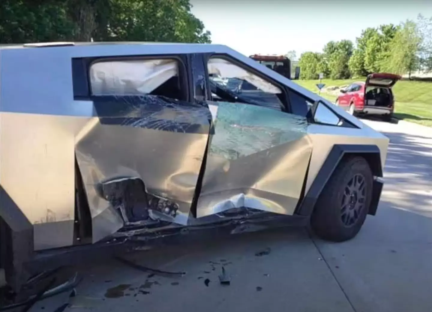 The Cybertruck was completely totalled in a crash (YouTube/@boostedboiz)