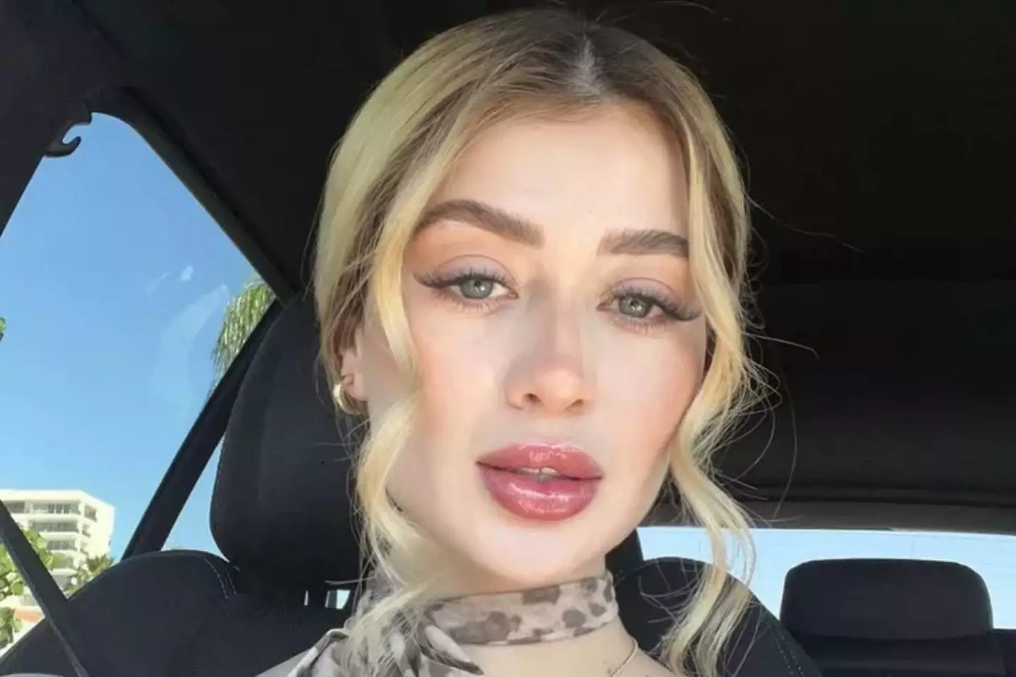 A mysterious note appeared at her salon days after the murder (Valeria Márquez Instagram)