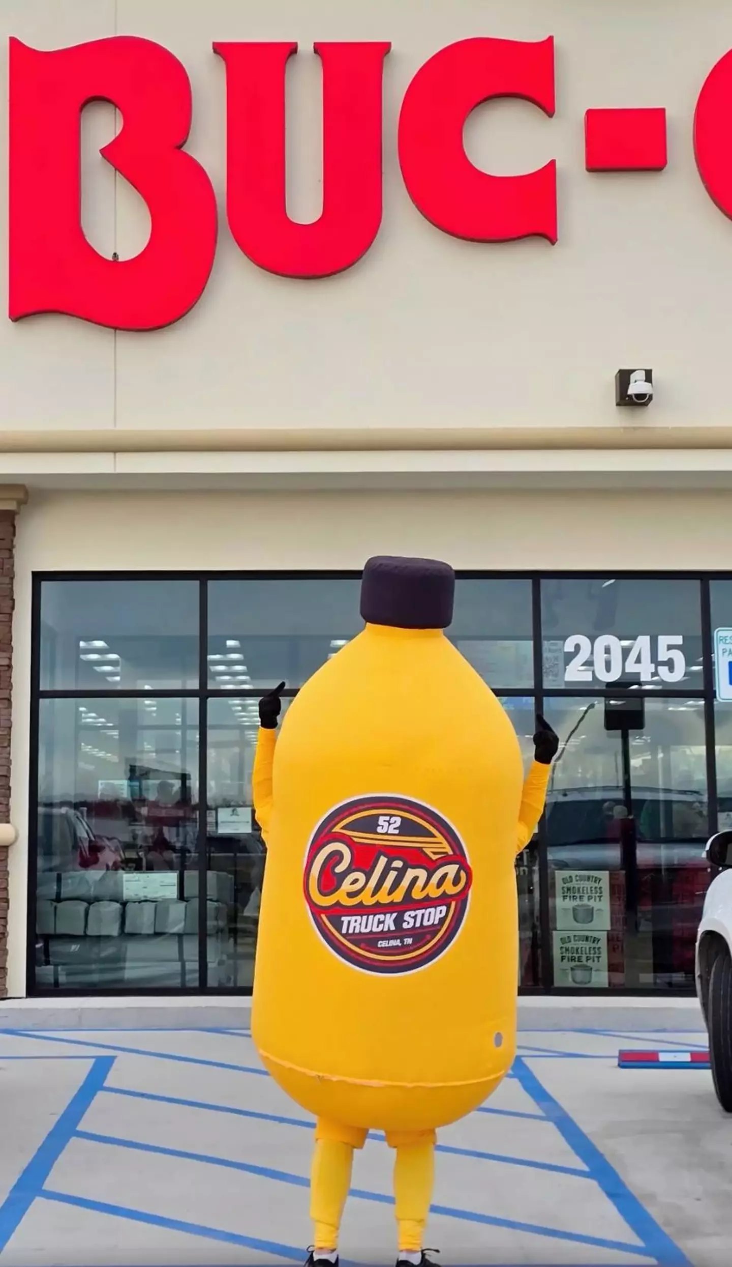 The Celina 52 team regularly go live to try and prove they're real (Celina 52 Truck Stop)