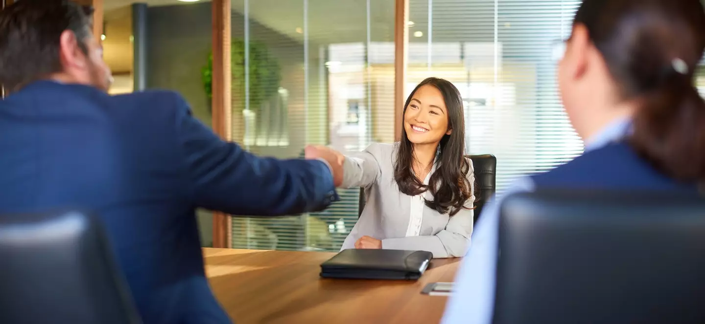 Be careful next time you accept a drink from an interviewer (sturti / Getty)