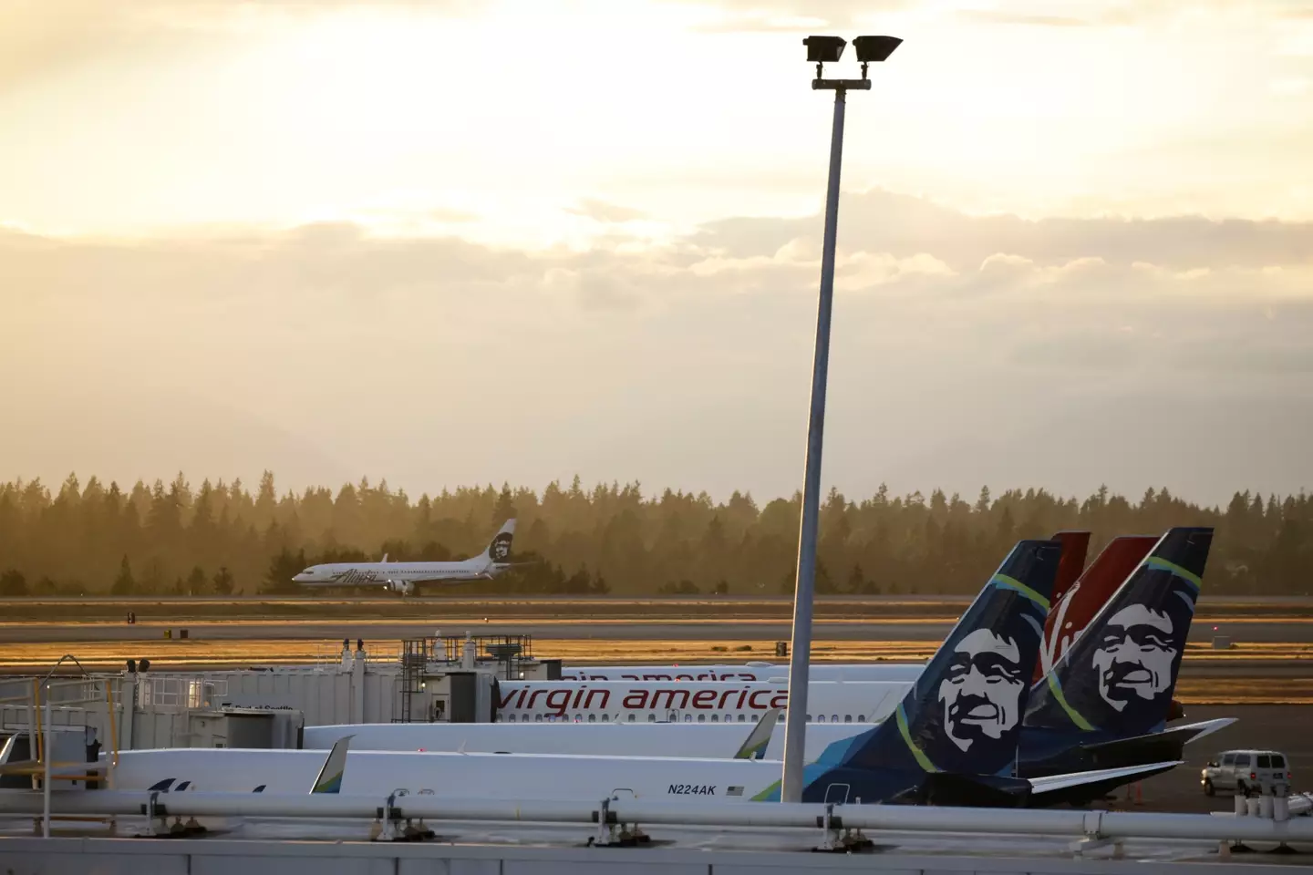 Richard Russell took the aircraft from Seattle–Tacoma International Airport (JASON REDMOND / Contributor / Getty)